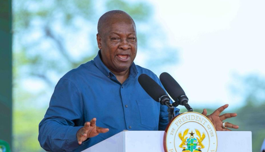Mahama rechaza la celebración del 'partido kenkey y waakye' tras la salida del FMI y dice que la economía aún está en progreso