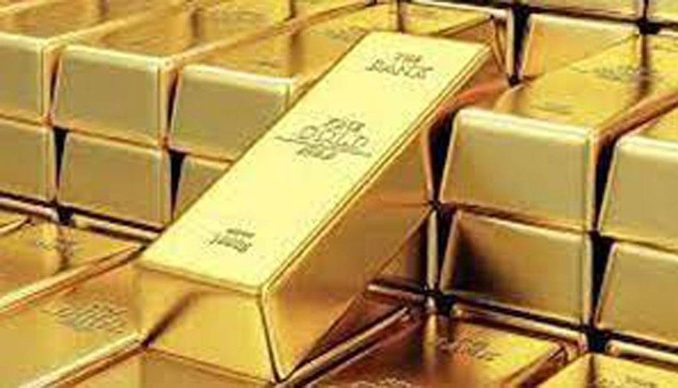 Los precios del oro caen 15.500 rupias por tola