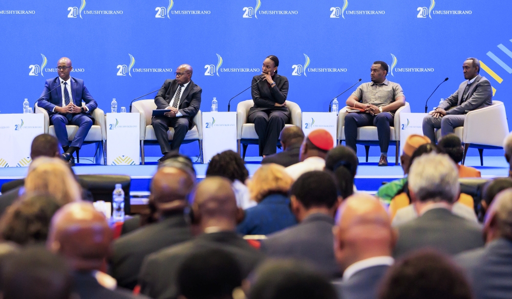 ما هي القرارات الـ 12 التي تم اعتمادها في مؤتمر أوموشيكيرانو العشرين؟