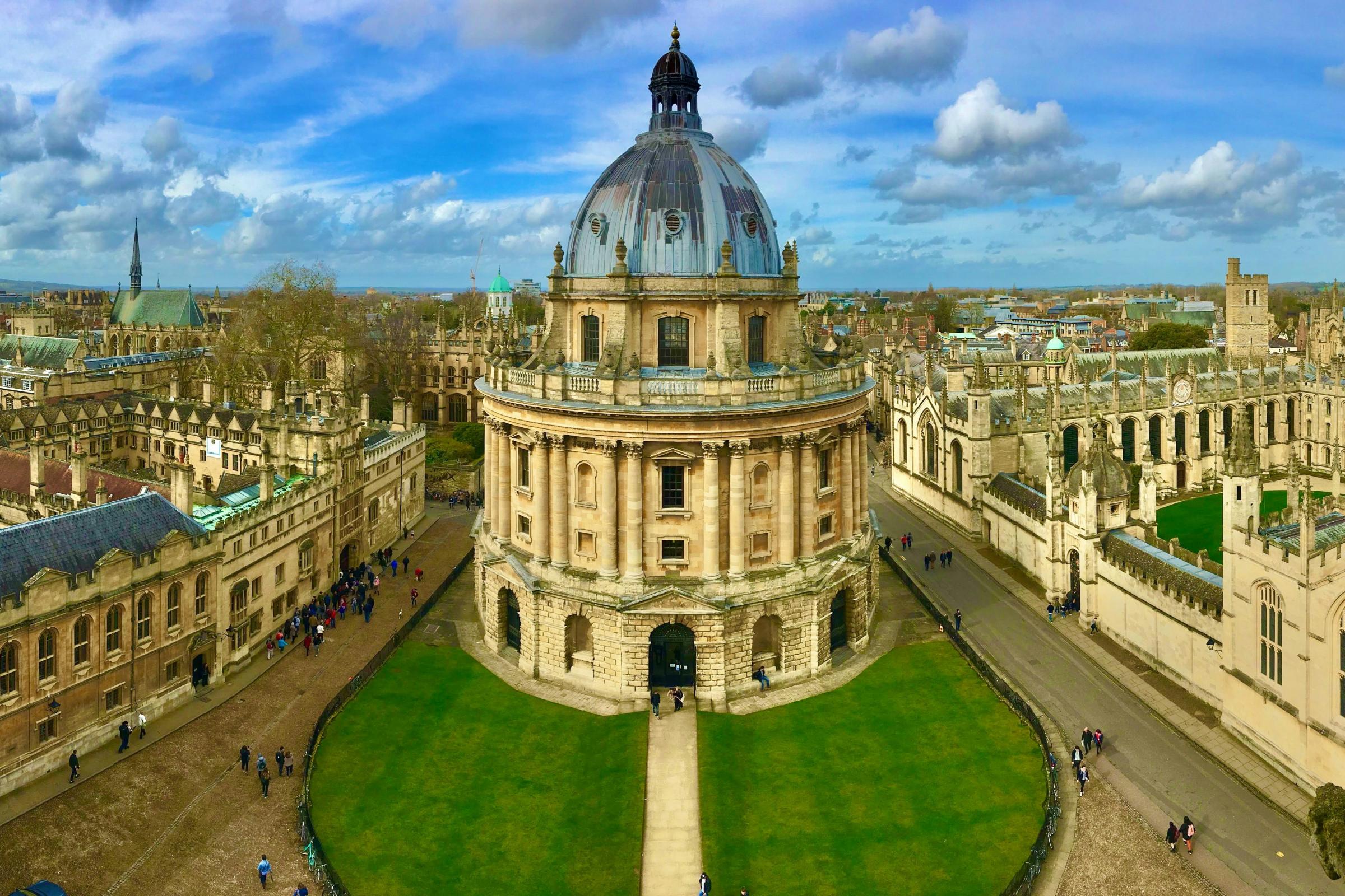 Nuevos empleadores se inscriben en el programa Oxford Living Wage