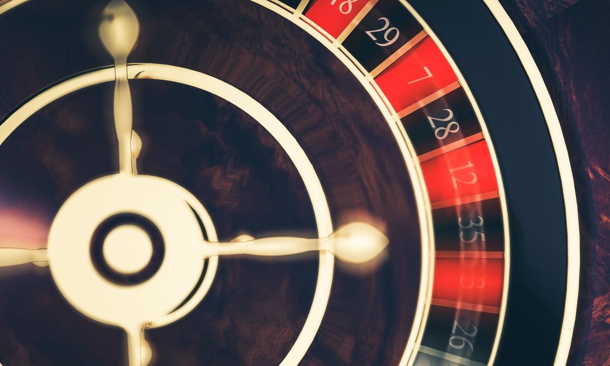 دورات دفع غير متوقعة تخل بالاستقرار المالي للعمال بالساعة في أمريكا.