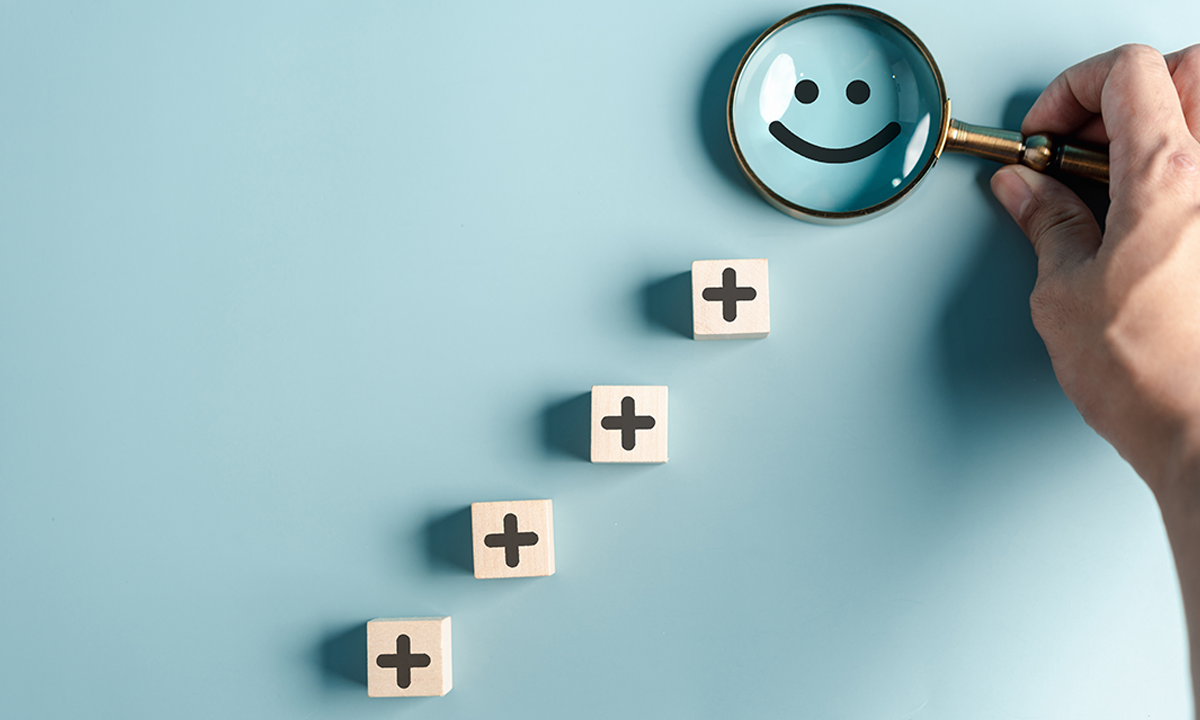 ثلثا حاملي البطاقات الائتمانية ينظرون إلى الجهات المصدرة للبطاقات نظرة أكثر إيجابية بعد زيادة الحد الائتماني.