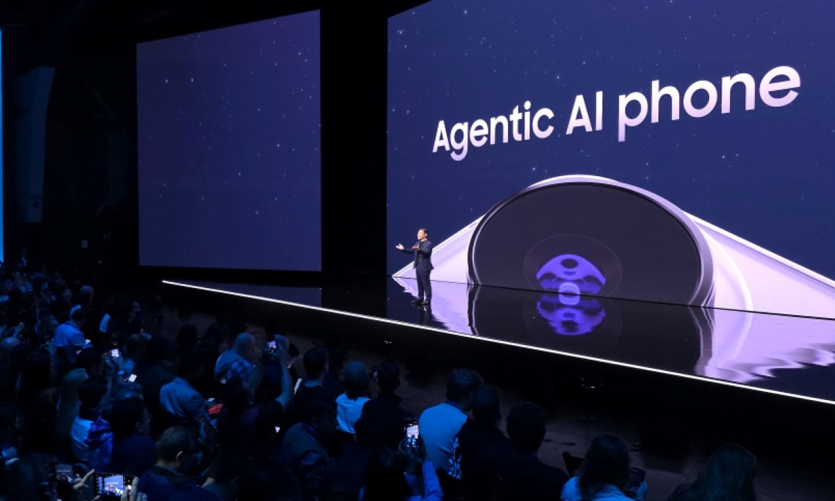 Samsung y Perplexity introducen nuevas herramientas agentes en los teléfonos y la nube