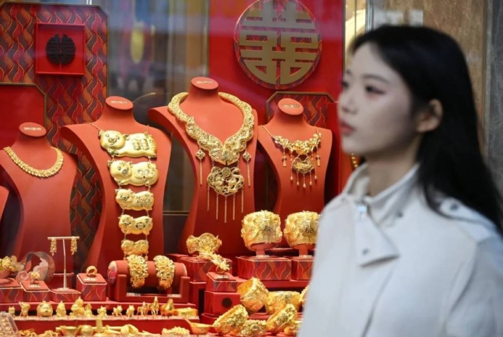 ارتفاع معظم الأسهم العالمية وسط ترقب المستثمرين لخطوة بنك الاحتياطي الفيدرالي.