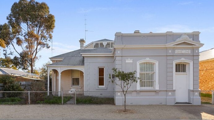 Nueva esperanza para el banco Brinkworth cuando Mat Johnson de The Block compra en la ciudad