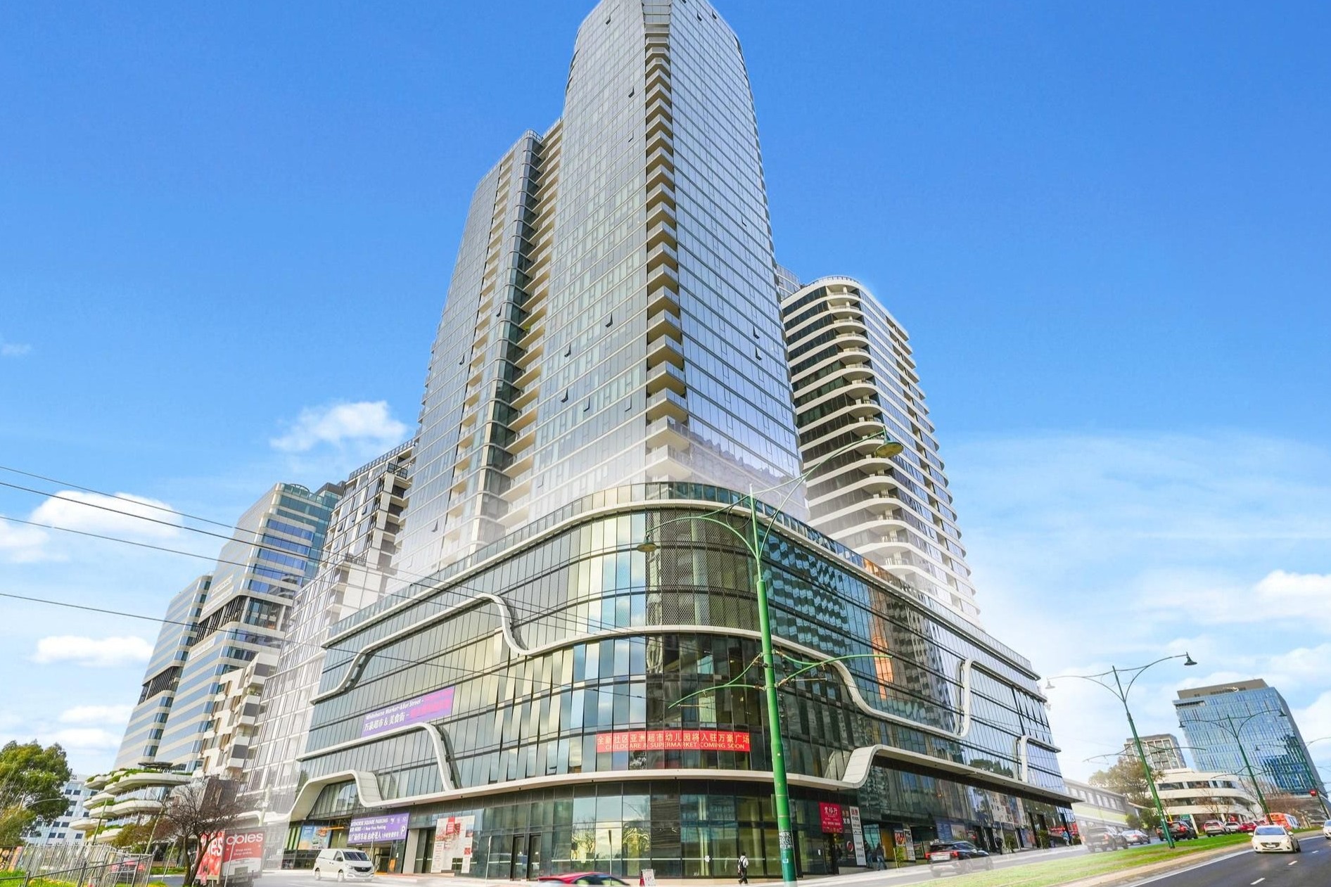 لا ضيوف ولا مشكلة: فندق فارغ تم الاستيلاء عليه بمبلغ 30 مليون دولار نقدًا