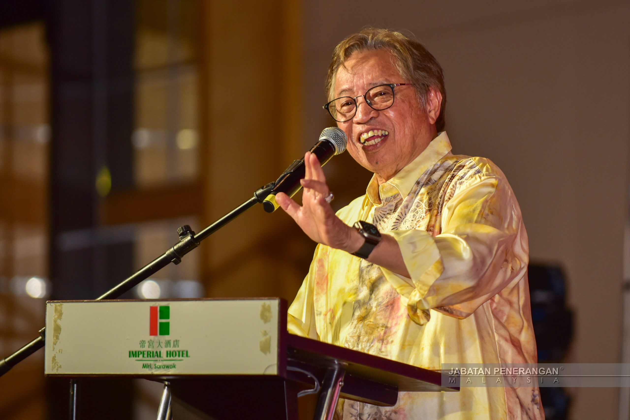 ساراواك تعمق التعاون في مجال التكنولوجيا العالية والطاقة الخضراء مع إندونيسيا