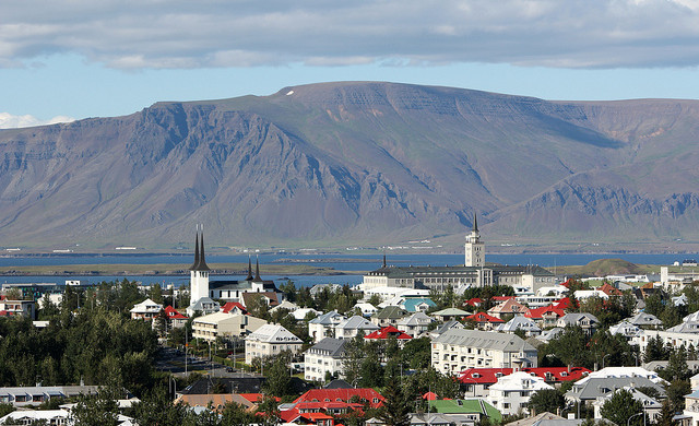 Islandiaair: Boston – Reykjavik, Islandia. $348 (Economía Básica) / $468 (Economía Regular). Ida y vuelta, incluidos todos los impuestos.