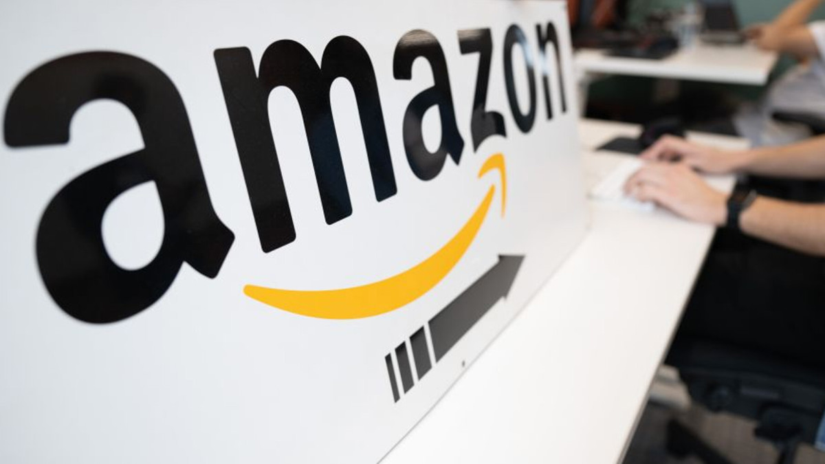 Amazon is selling a ‘versatile’ 19-piece cookware set for only $100, and it's a 'game changer in the kitchen’