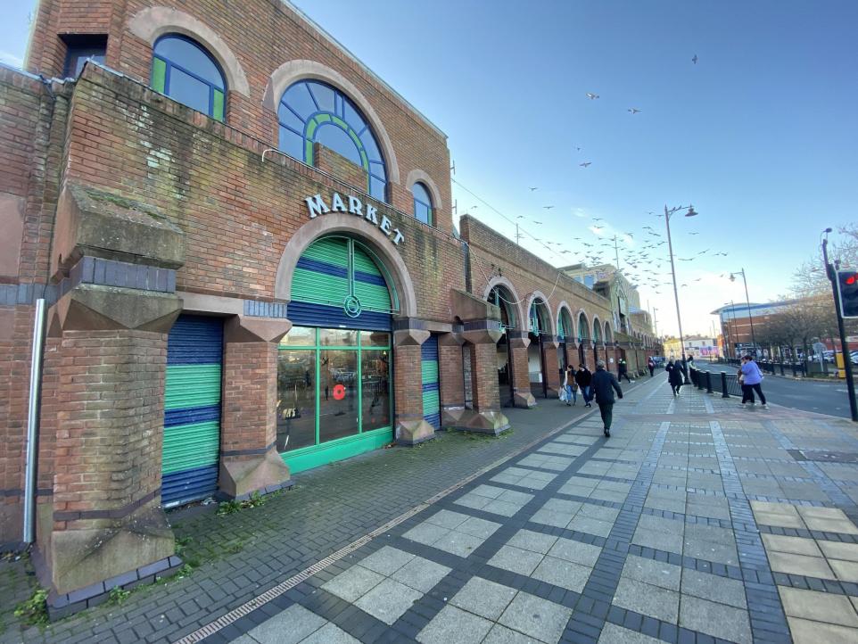 Las calles principales de Wirral se encuentran entre las peores: 80 tiendas cerraron en un año